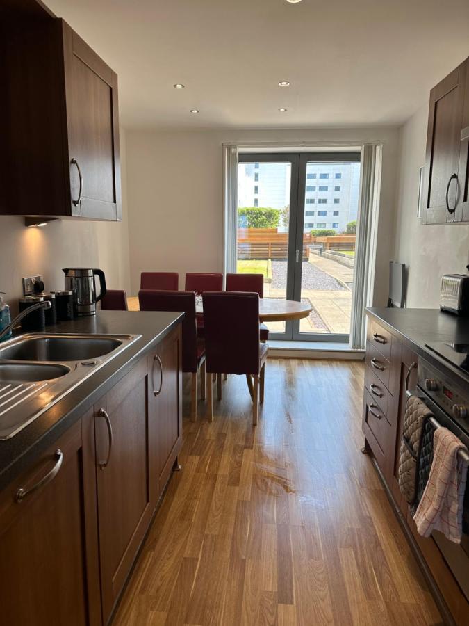 Stunning Waterfront Western Harbour Apartment EDI Eksteriør billede